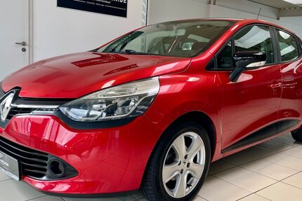Renault Clio 101.545 km 9.290 &euro; Köln 51067