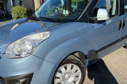 Opel Combo 129.000 km 7.790 &euro; Köln/Wahn 51147