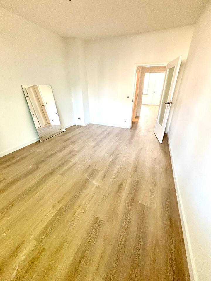 1,5 Zimmer Wohnung mit Küche ab 15.11.2025 zimmer