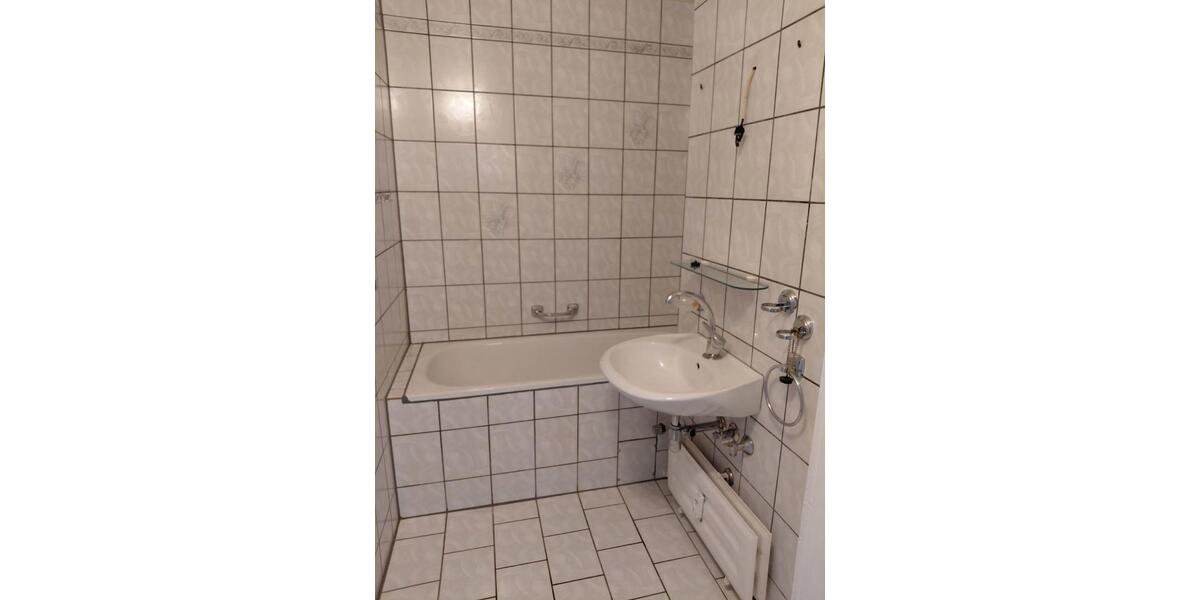 Etagenwohnung Hilden - 3 Zimmer, 75 m&sup2;, 170.000&euro; | Angebot:26022938