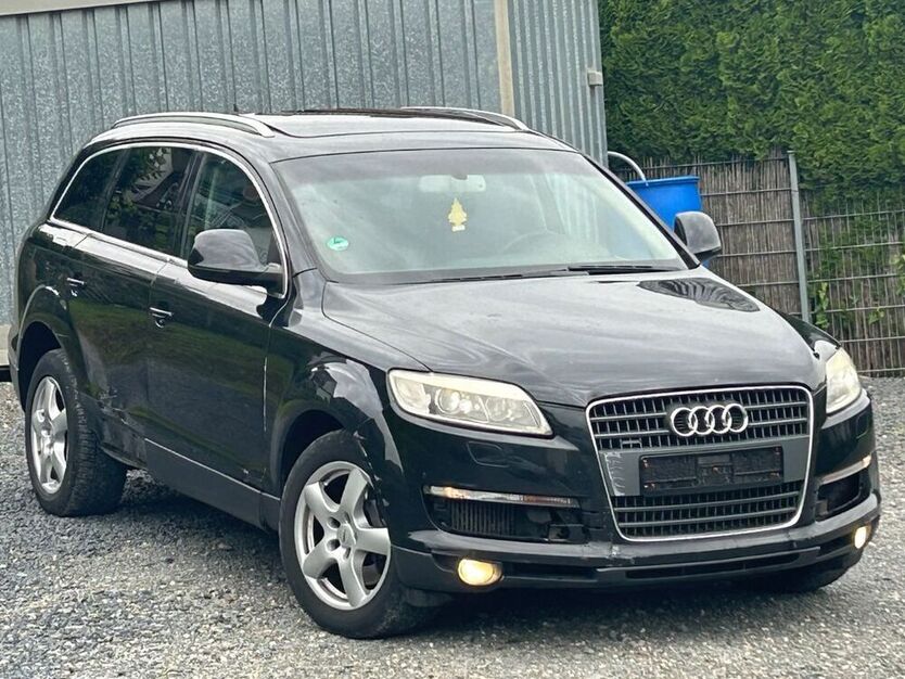 Q7
