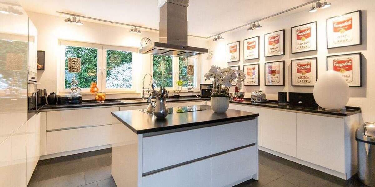 Einfamilienhaus Neuss Selikum - 9 Zimmer, 390 m&sup2;, 1.750.000&euro; | Angebot:24557679