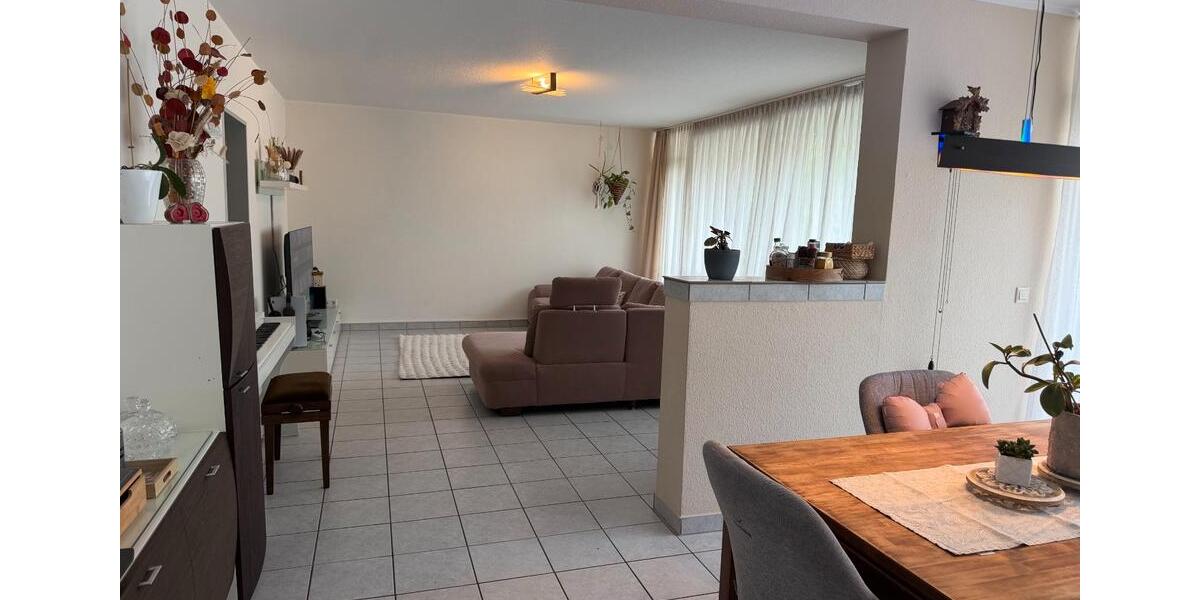 Etagenwohnung Leverkusen Opladen - 4 Zimmer, 113 m&sup2;, 1.400&euro; | Angebot:26502613