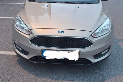 Ford Focus 20.750 km 9.300 &euro; Solingen 42651