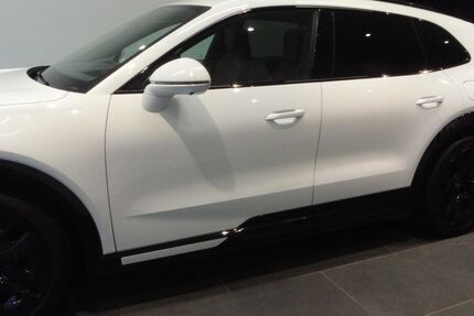 Porsche Cayenne 8.999 km 119.999 &euro; Köln Lövenich 50859