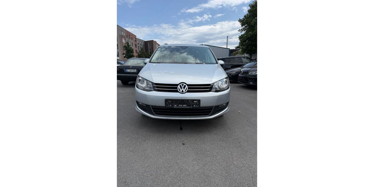 VW Sharan 223.248 km 9.950 &euro; Düsseldorf 40597