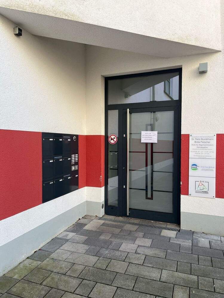 Attraktive GewerbeImmobilie zur Vermietung in Hagen - Moderne Bürofläche in Top-Lage mit Aufzug und Stellplatz!