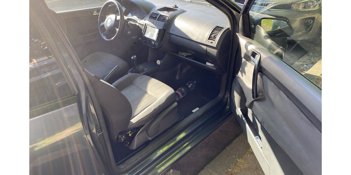 VW Polo 270.000 km 2.000 € Neuss 41460