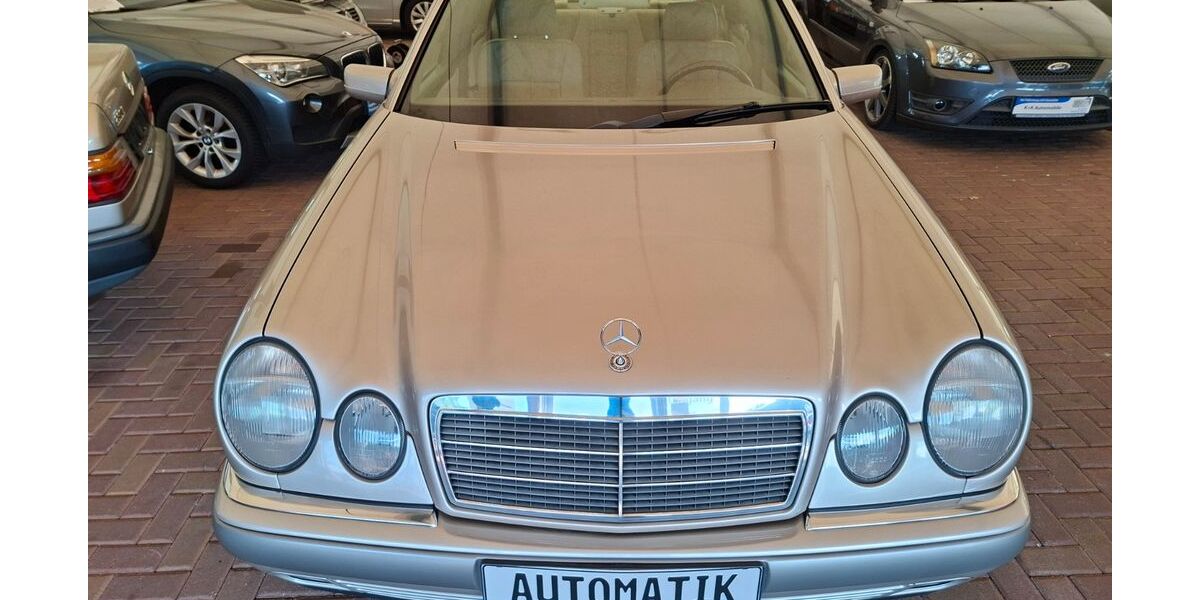 Mercedes-Benz 230 126.200 km 5.950 &euro; Wülfrath 42489