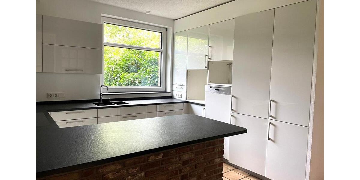 Einfamilienhaus Dormagen Sankt Peter - 7 Zimmer, 280 m&sup2;, 3.400&euro; | Angebot:27615902