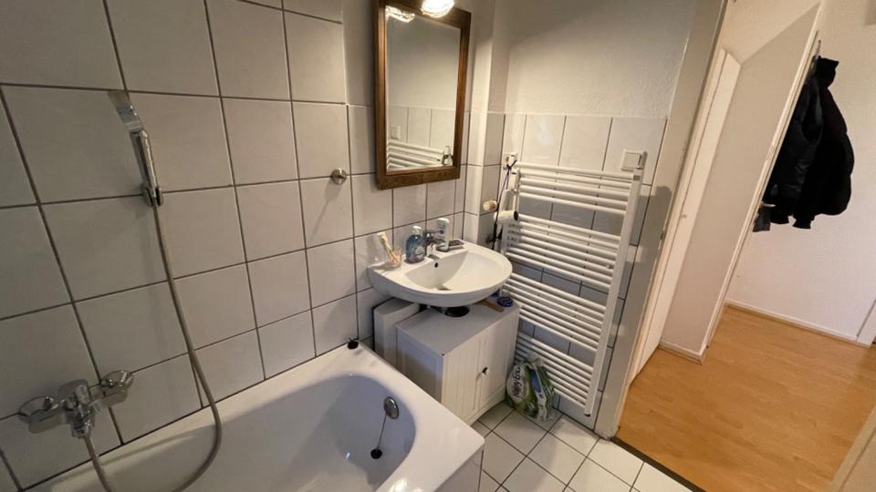 Dachgeschoßwohnung Ratingen Homberg - 3 Zimmer, 60 m&sup2;, 600&euro; | Angebot:24846392
