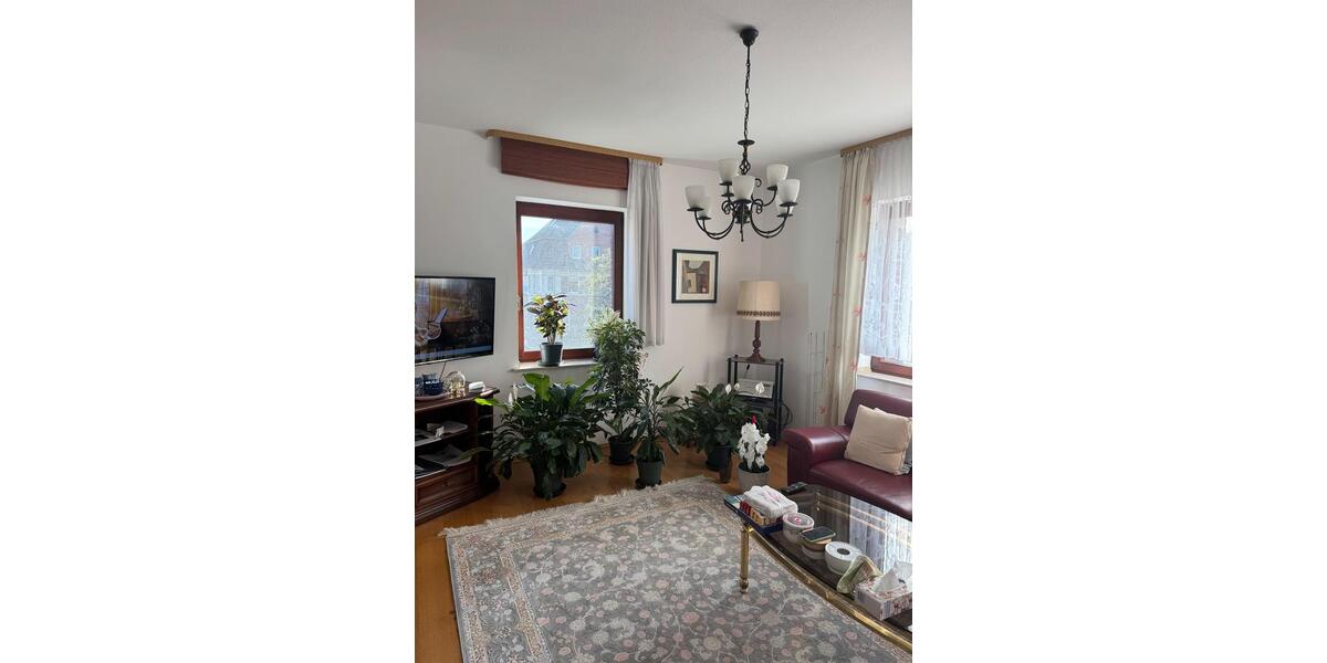 Etagenwohnung Neuss Gnadental - 4 Zimmer, 107 m&sup2;, 2.100&euro; | Angebot:26428285