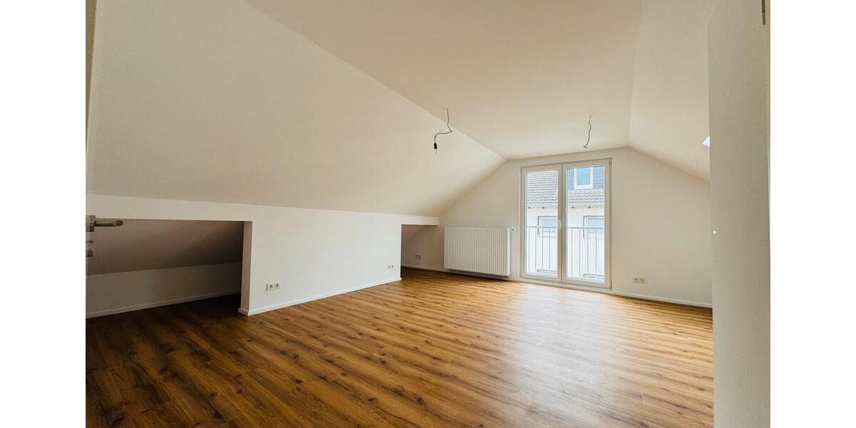 Dachgeschoßwohnung Leverkusen Opladen - 2 Zimmer, 83 m&sup2;, 1.100&euro; | Angebot:27598662