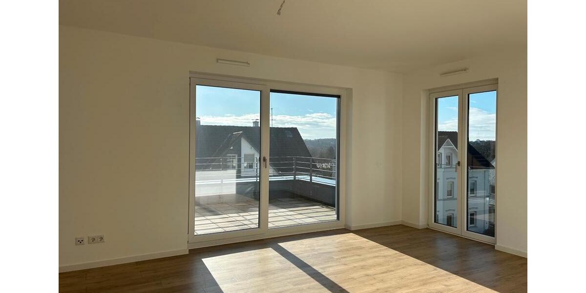 Etagenwohnung Remscheid Gemarkung Bergisch Born - 3 Zimmer, 156 m&sup2;, 1.853&euro; | Angebot:24764488