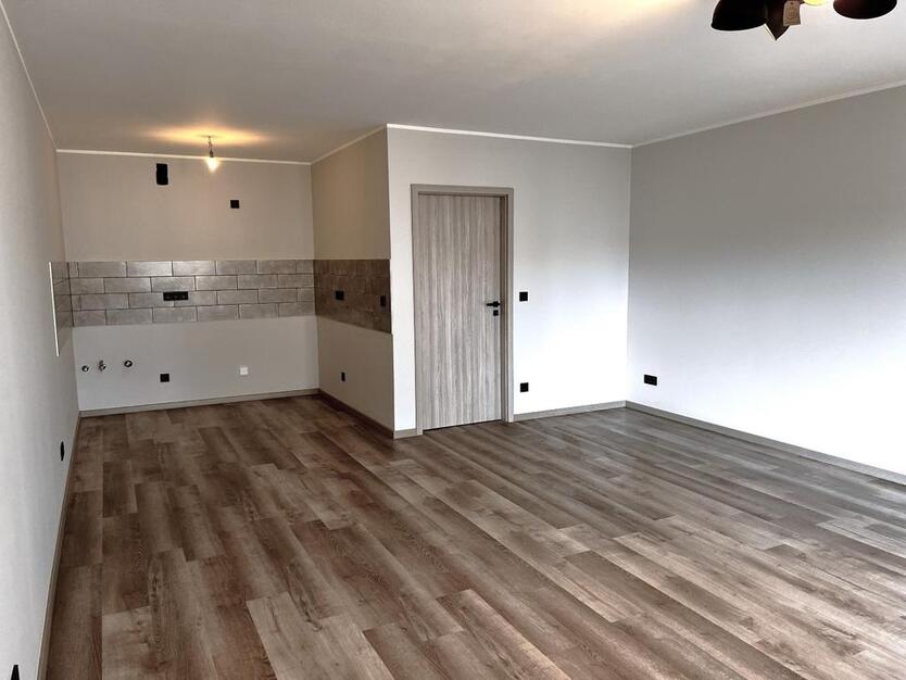 1,5-Zimmer-Wohnung mit Balkon, Erstbezug nach Sanierung zimmer