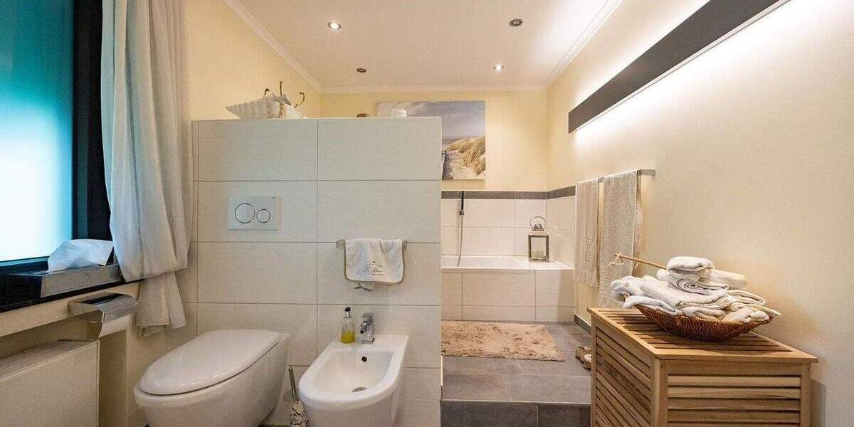 Einfamilienhaus Halver - 7 Zimmer, 238 m&sup2;, 559.000&euro; | Angebot:24424318