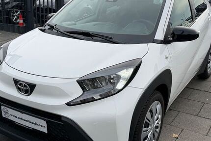 Toyota Aygo (X) 67.057 km 12.390 &euro; Köln 51065