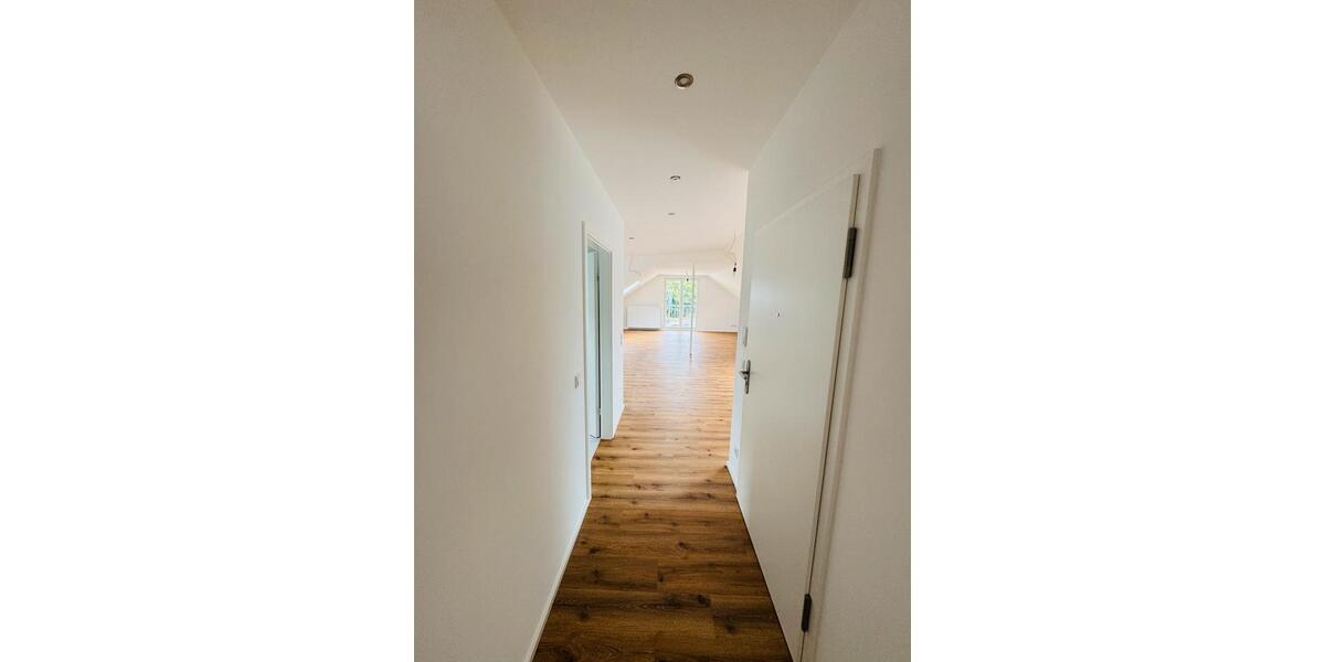 Dachgeschoßwohnung Leverkusen Opladen - 2 Zimmer, 83 m&sup2;, 1.100&euro; | Angebot:27598662