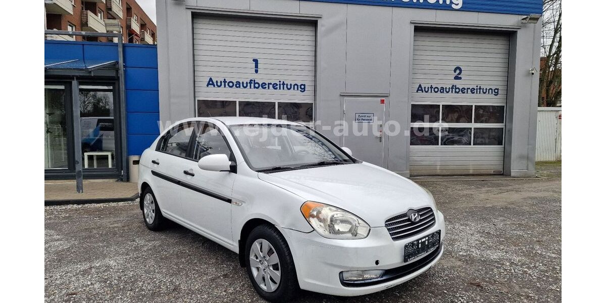Hyundai Accent 119.641 km 2.999 &euro; Düsseldorf 40589