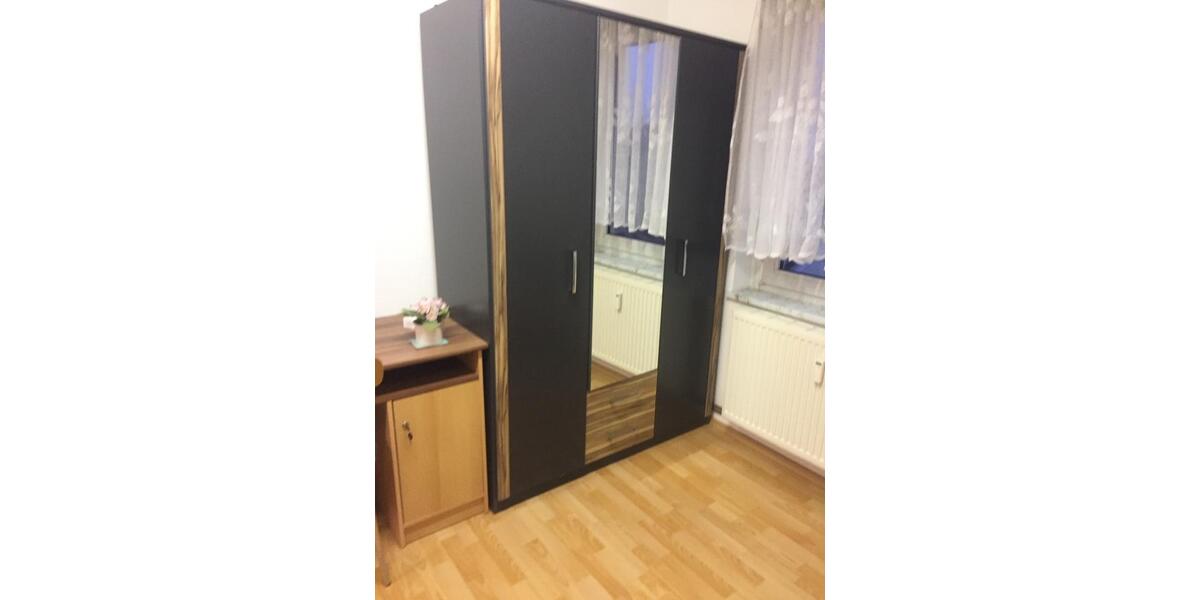 Dachgeschoßwohnung Remscheid - 3 Zimmer, 80 m&sup2;, 850&euro; | Angebot:26415545