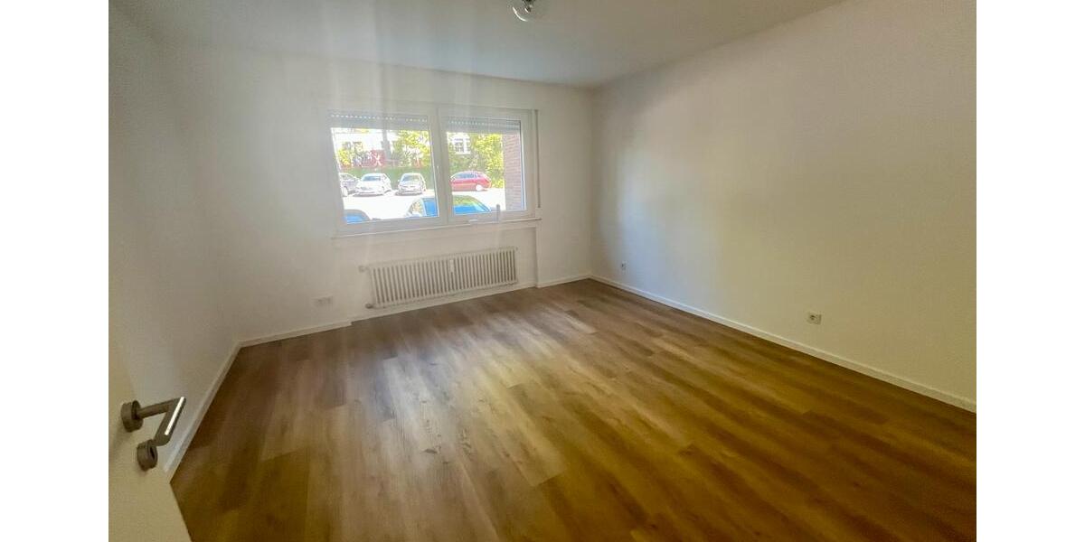 Hochparterre Bergisch Gladbach Alt-Frankenforst - 3 Zimmer, 91 m&sup2;, 1.540&euro; | Angebot:26449092