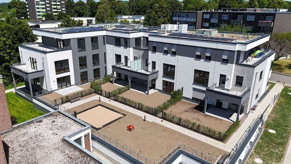 Wohnung zum Kaufen in Leverkusen, Berg. Neukirchen 762.000 € 131.24 m²