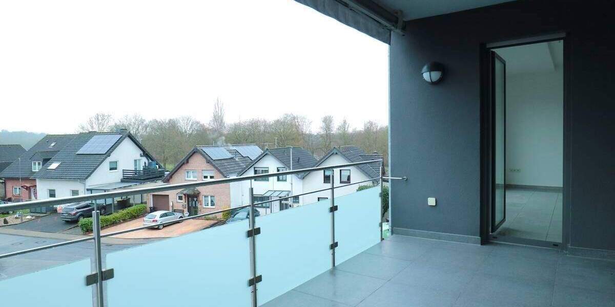 Etagenwohnung Dormagen Hackenbroich - 3 Zimmer, 123 m&sup2;, 1.285&euro; | Angebot:25689679