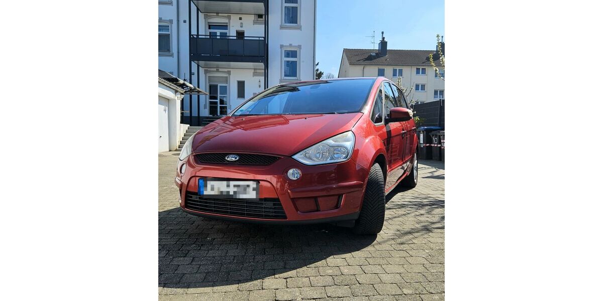 Ford S-Max 261.286 km 4.600 € Hattingen 45527