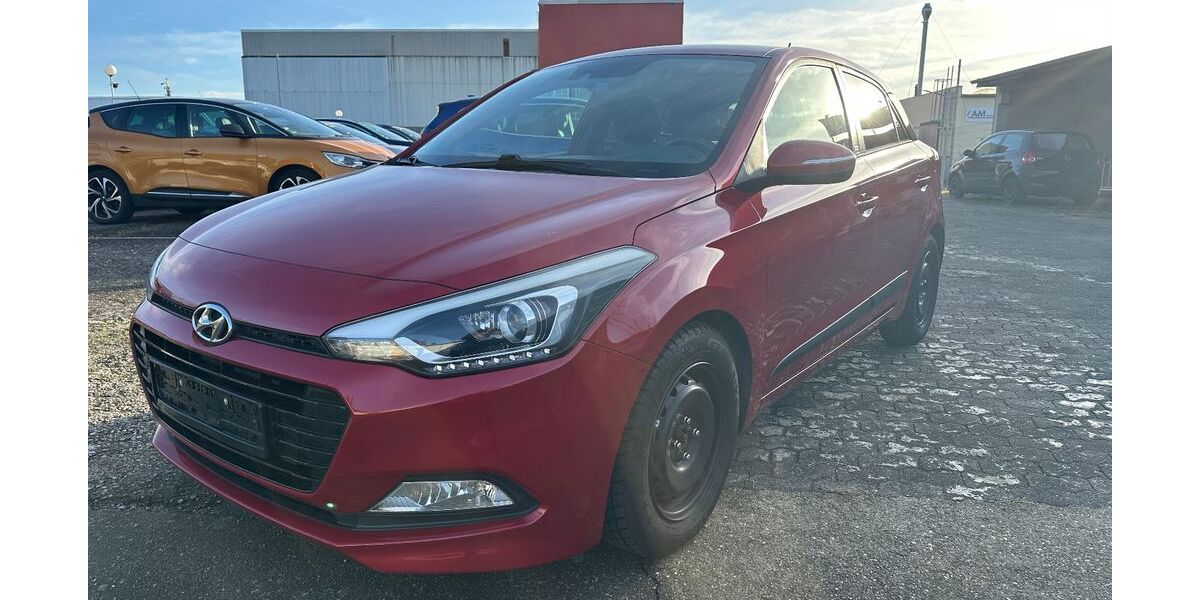 Hyundai i20 77.000 km 8.990 &euro; Neuss 41469