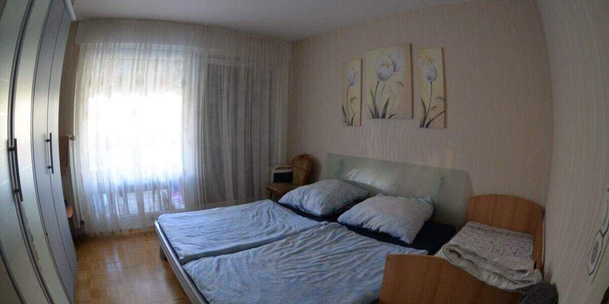 Etagenwohnung Köln Neubrück - 4 Zimmer, 93 m&sup2;, 229.000&euro; | Angebot:25728630