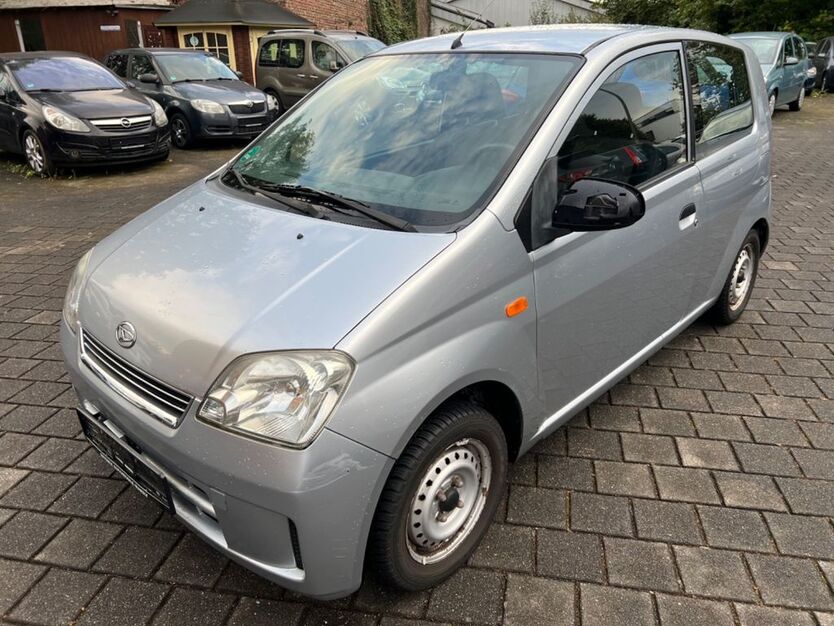 Daihatsu Cuore 122.000 km 1.999 € Neuss 41462