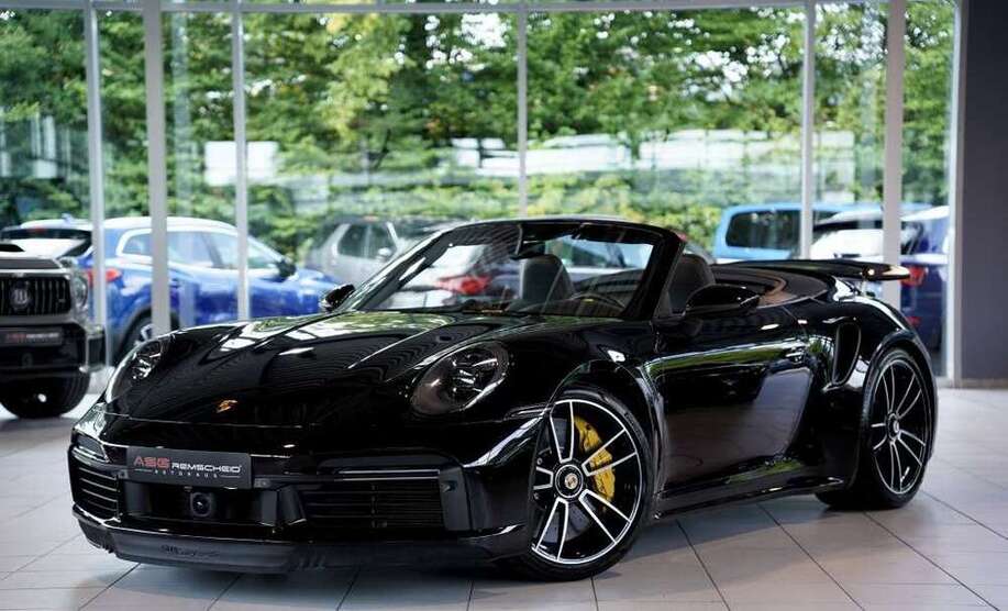 911