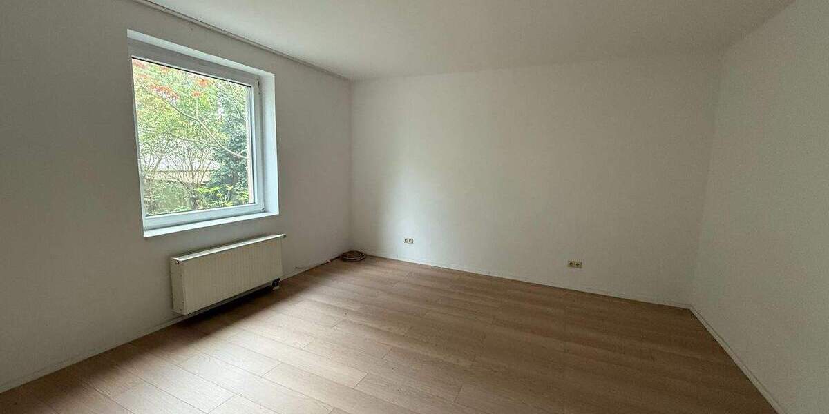 Etagenwohnung Düsseldorf Heerdt - 2 Zimmer, 63 m&sup2;, 1.099&euro; | Angebot:23288639