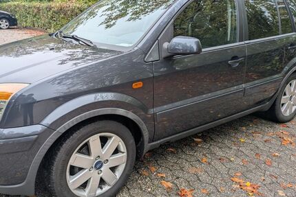 Ford Fusion 69.000 km 5.200 &euro; Köln 50674