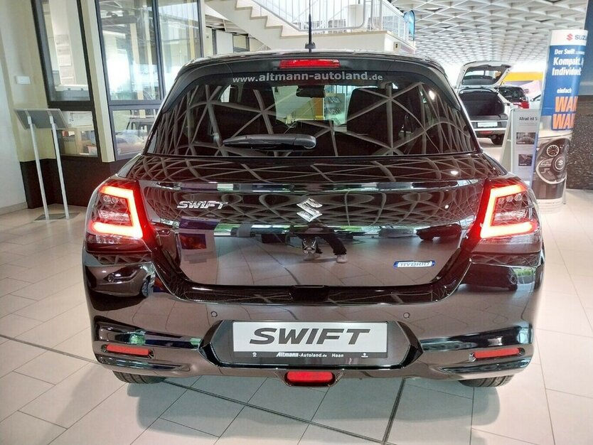 Suzuki Swift Comfort+ Allgrip Hybrid 6.000 km 21.980 € HAAN 42781
