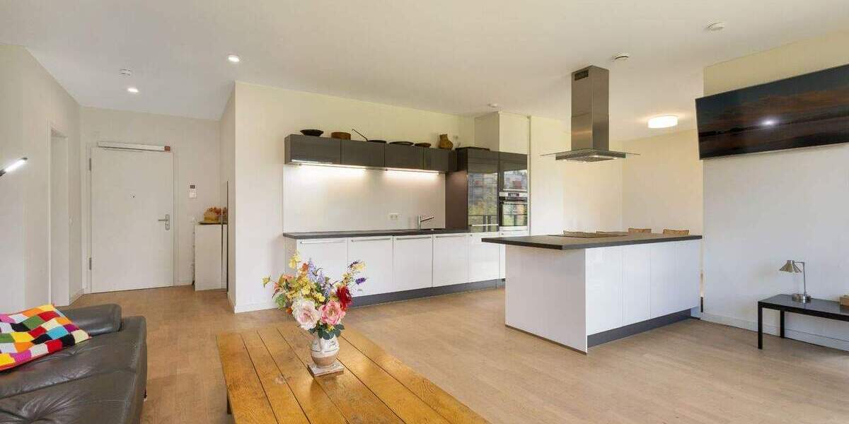 Etagenwohnung Düsseldorf Pempelfort - 3 Zimmer, 99 m&sup2;, 830.000&euro; | Angebot:23950648