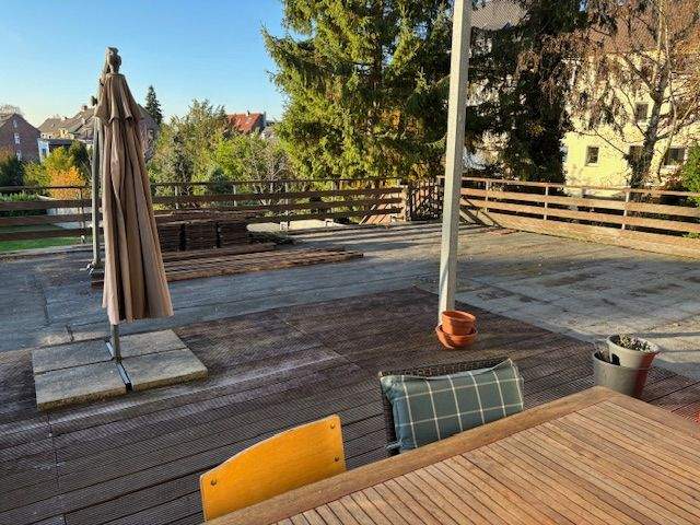 Altbauperle - 3 Räume - Küche - Diele - Bad -Wintergarten - sehr große Terrasse 3 zimmer