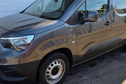 Opel Combo Life 71.000 km 10.950 € Köln 51149