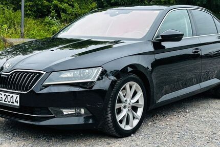 Skoda Superb 184.484 km 13.650 € Wuppertal 42115