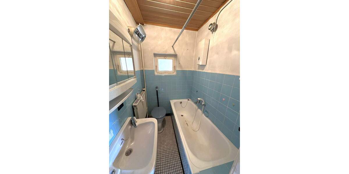 Einfamilienhaus Halver Carthausen - 6 Zimmer, 122 m&sup2;, 179.000&euro; | Angebot:23825052