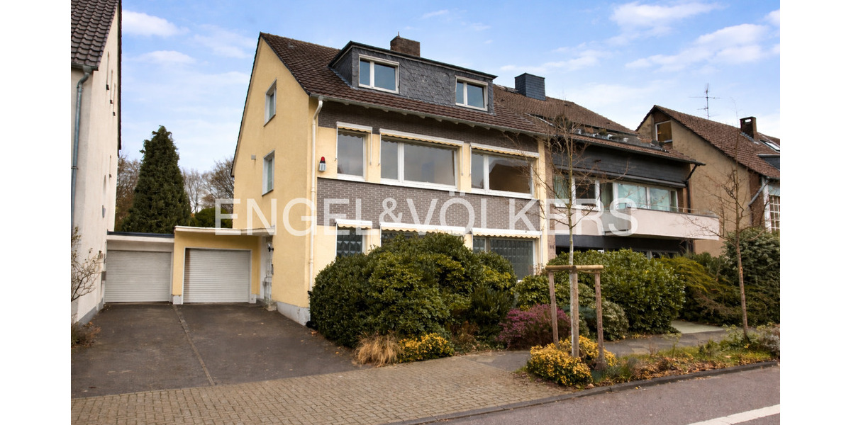 Doppelhaushälfte Hilden - 8 Zimmer, 292 m&sup2;, 795.000&euro; | Angebot:25287967