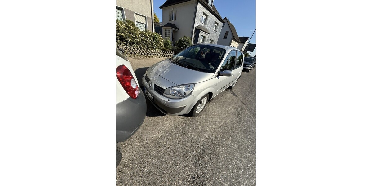 Renault Scenic 115.000 km 3.999 € Heiligenhaus 42579