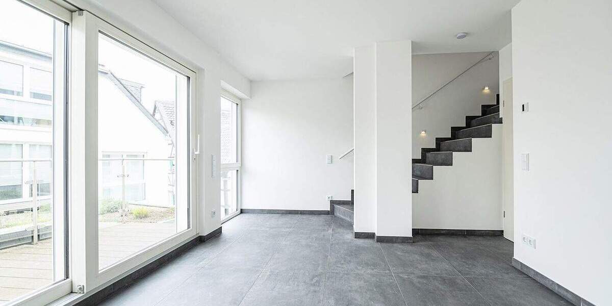 Etagenwohnung Hilden - 3 Zimmer, 122 m&sup2;, 2.340&euro; | Angebot:23958866