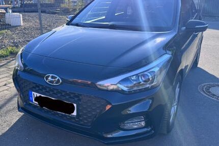 Hyundai i20 92.000 km 9.500 &euro; Wuppertal 42105