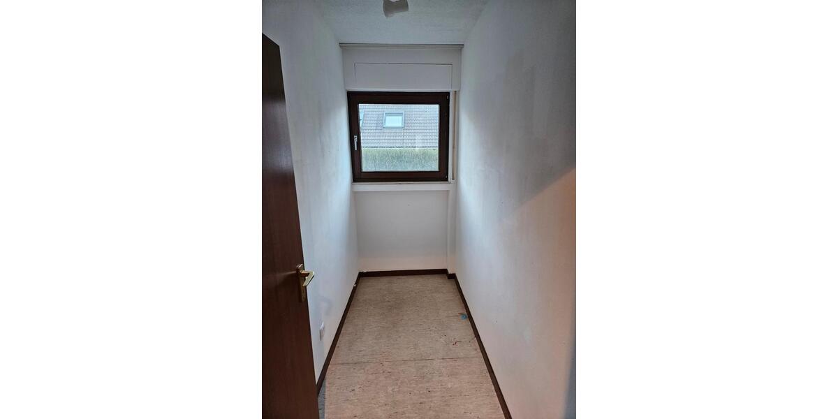 Erdgeschoßwohnung Wermelskirchen - 2 Zimmer, 70 m&sup2;, 665&euro; | Angebot:24803220