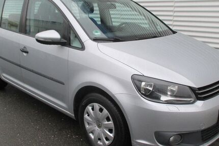 VW Touran 327.000 km 4.988 &euro; Köln 50933