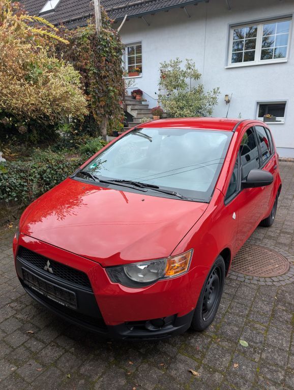 Mitsubishi Colt 214.613 km 1.350 € Marienheide 51709