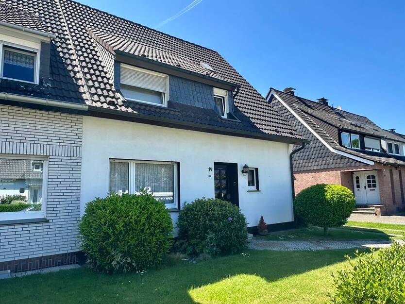 Zweifamilienhaus auf großem Erbpachtgrundstück in Essen-Überruhr sucht neue Eigentümer!