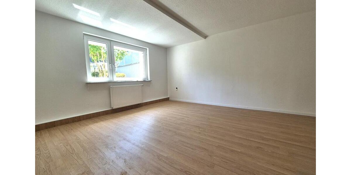 Erdgeschoßwohnung Lindlar - 3 Zimmer, 91 m&sup2;, 800&euro; | Angebot:25884314