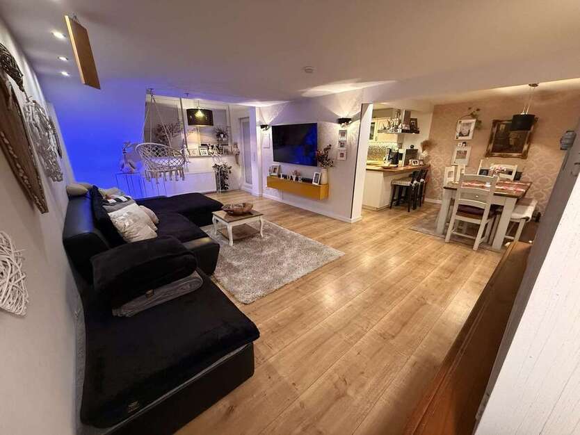 Wohnung zum Kaufen in Solingen 309.000 € 98 m² 4 zimmer